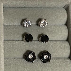Hypoallergenic Round Gemstone Flower Studs Earring Set